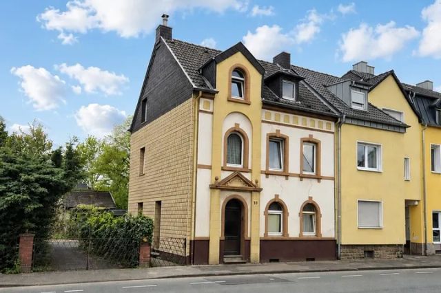 Straßenansicht aktuell