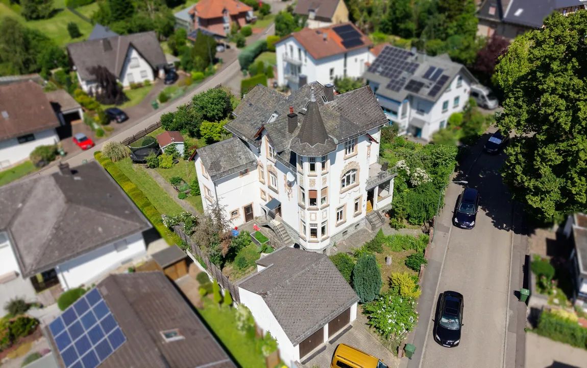 Wohnen und Arbeiten unter einem Dach – stilvolle Stadtvilla in top Lage von Höhr-Grenzhausen!