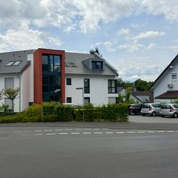 Großzügige 2-Zimmer-Wohnung im 2.OG mit schönem Balkon und Pkw-Stellplatz