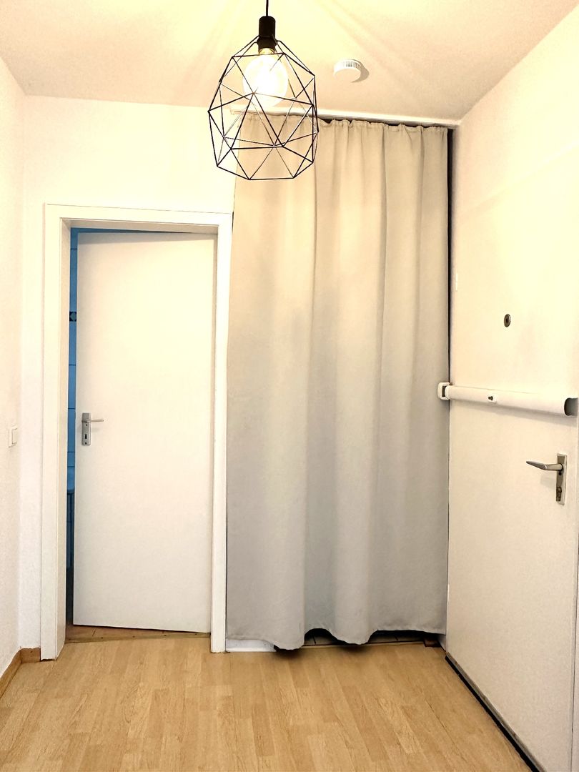Düsseldorf-Heerdt! 1-Zimmer-Apartment mit großem Balkon in ruhiger Lage! - Photo 5