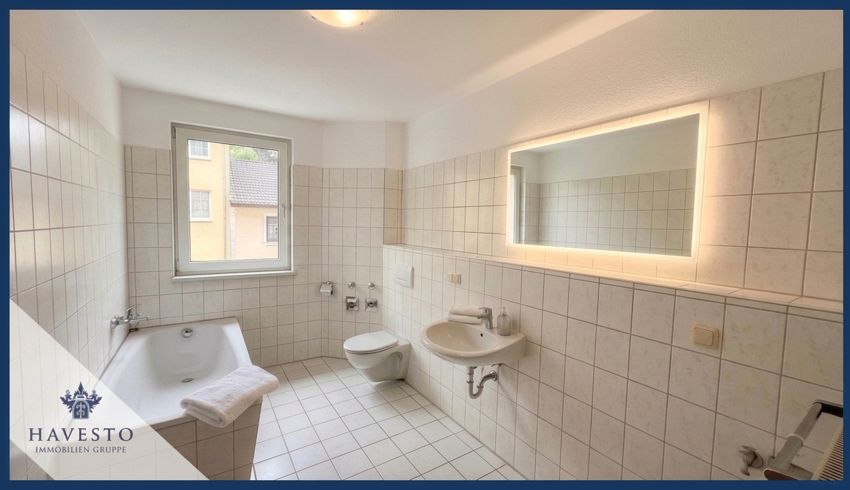 Lichtdurchflutete 2-Zimmer-Wohnung auf 64,80 m² mit Einbauküche und Balkon - Photo 5