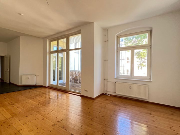 Großzügige 2-Raumwohnung mit Balkon !