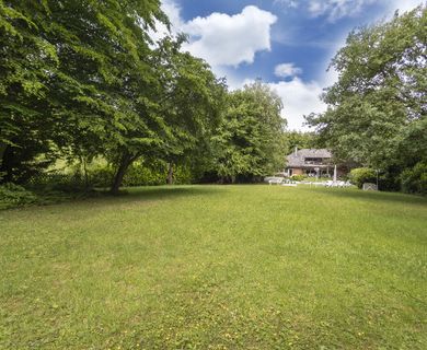 Exklusives Mehrgenerationenhaus mit 3 Wohneinheiten (235 m²/167 m²/75 m²) direkt am Fleyer Wald