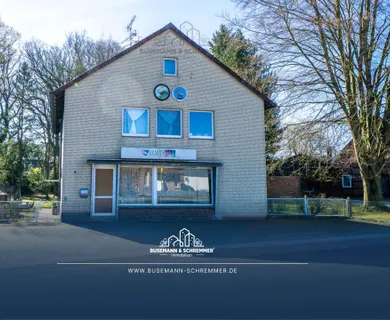 Wohnhaus mit Gewerberäumen auf großem Grundstück mit viel Platz und Möglichkeiten