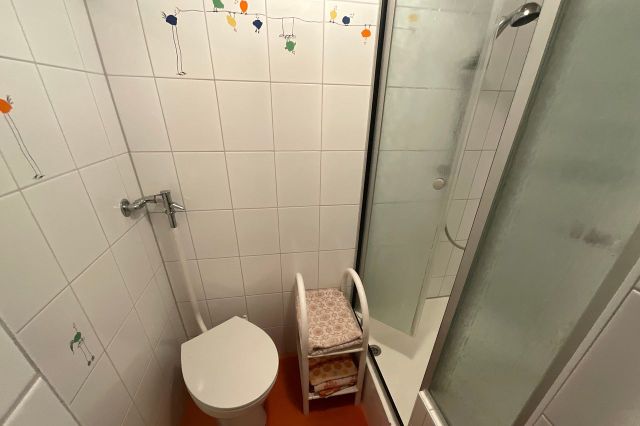 Duschbad mit WC UG 