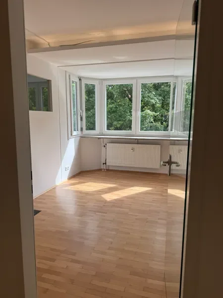 Büro 1