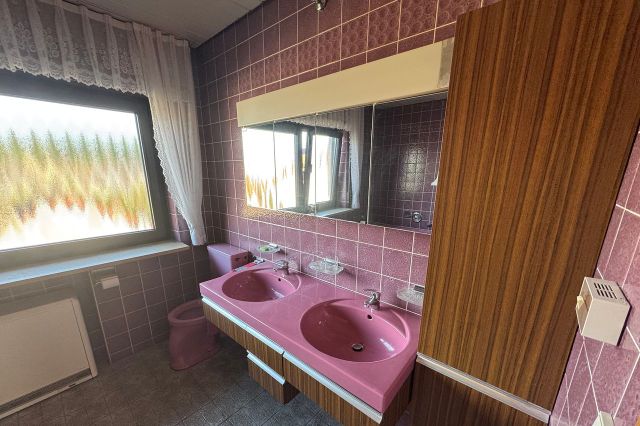 Badezimmer EG