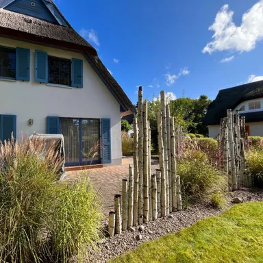 Sehr gepflegtes, luxuriöses Reetdach-Ferienhaus
Ihr Refugium in unsicheren Zeiten!