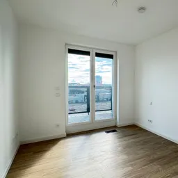 Kompakte 3-Raumwohnung in der obersten Etage mit Blick über das RAW-Gelände!