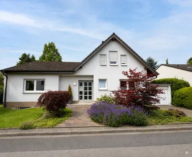 Großzügiges Einfamilienhaus mit lichtdurchflutetem Wohnzimmer, Garten und Feldblick in Unna-Lünern