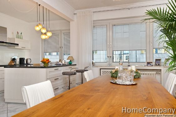 Ein Wohntraum! Sehr geschmackvoll eingerichtete Wohnung mit viel Komfort in Düsseldorf Düsseltal