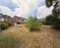 Garten mit Hausansicht