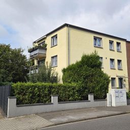 Große Erdgeschosswohnung mit Terrasse, Garten und Garage in Moers-Eick-West