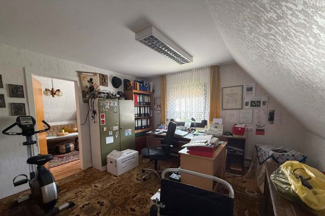 Arbeitszimmer DG