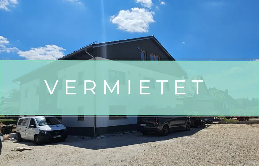 Erstbezug | Charmante 4-Zi.-DG-Wohnung mit Loggia, Einbauküche & KfW 40 QNG
