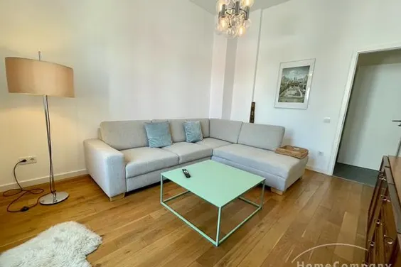 ***Innenstadt (8072439)Kernsanierte 3-Zimmeraltbauwohnung in der Frankfurter Innenstadt