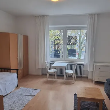 amarc21 – zentral möblierte Wohnung –