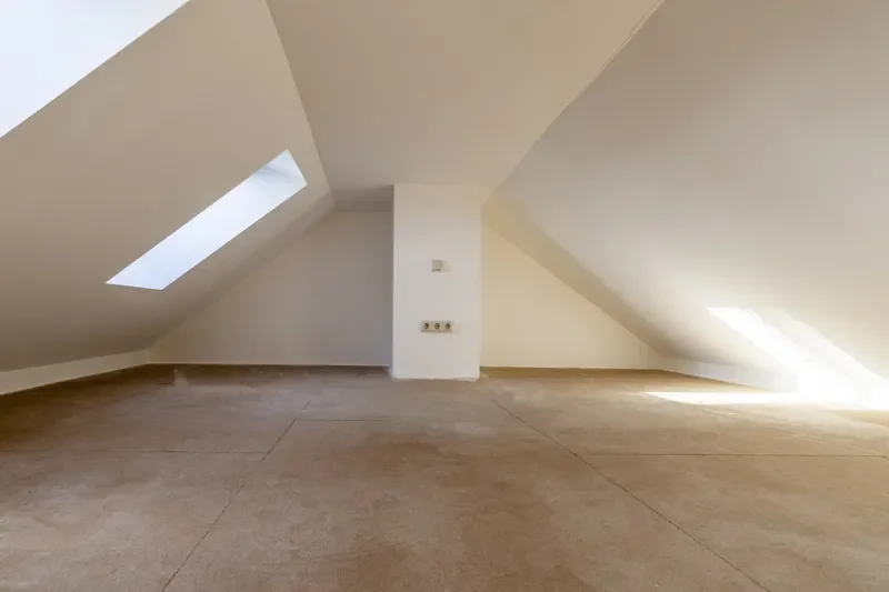 Galerie unter dem Dach