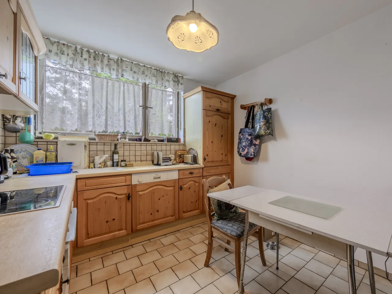 Küche mit Essbereich