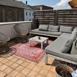 Moderne Elegante Eigentumswohnung mit Stil, Großem Balkon & Hochwertiger Ausstattung