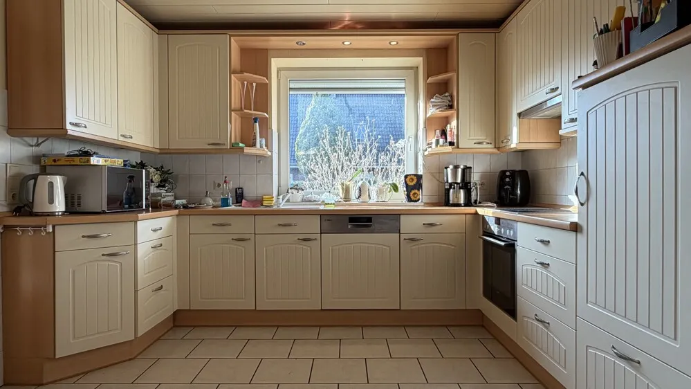 Die geräumige Einbauküche - Hier bringt Kochen Spaß