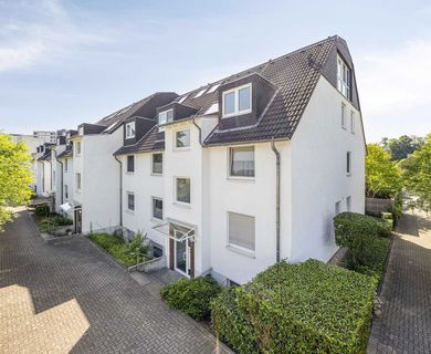 Moderne 4-Zimmer-Maisonettewohnung mit Garten und Tiefgaragenstellplatz in Ratingen-Mitte