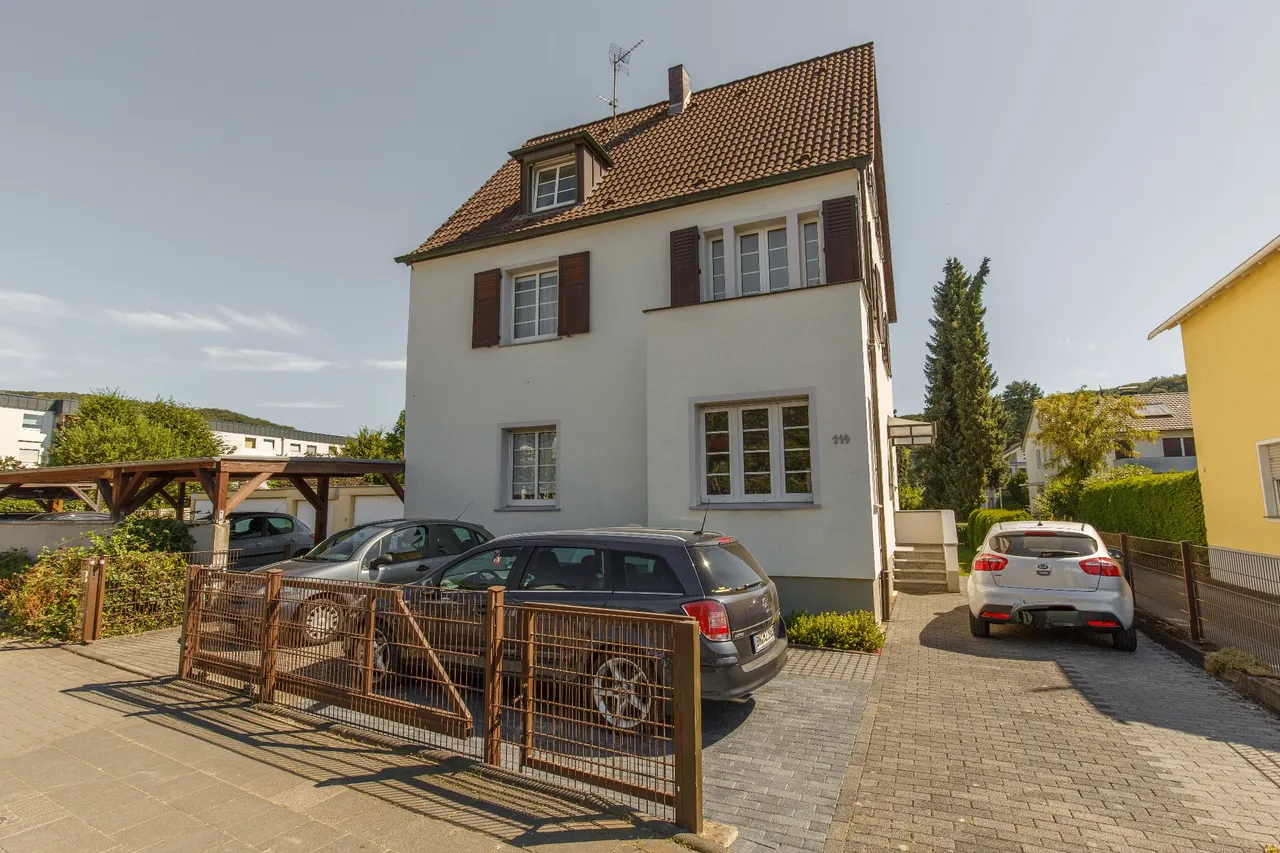 Stellplatz vor dem Haus