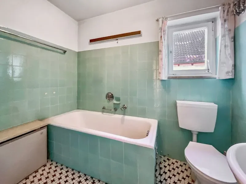 Badezimmer im Obergeschoss