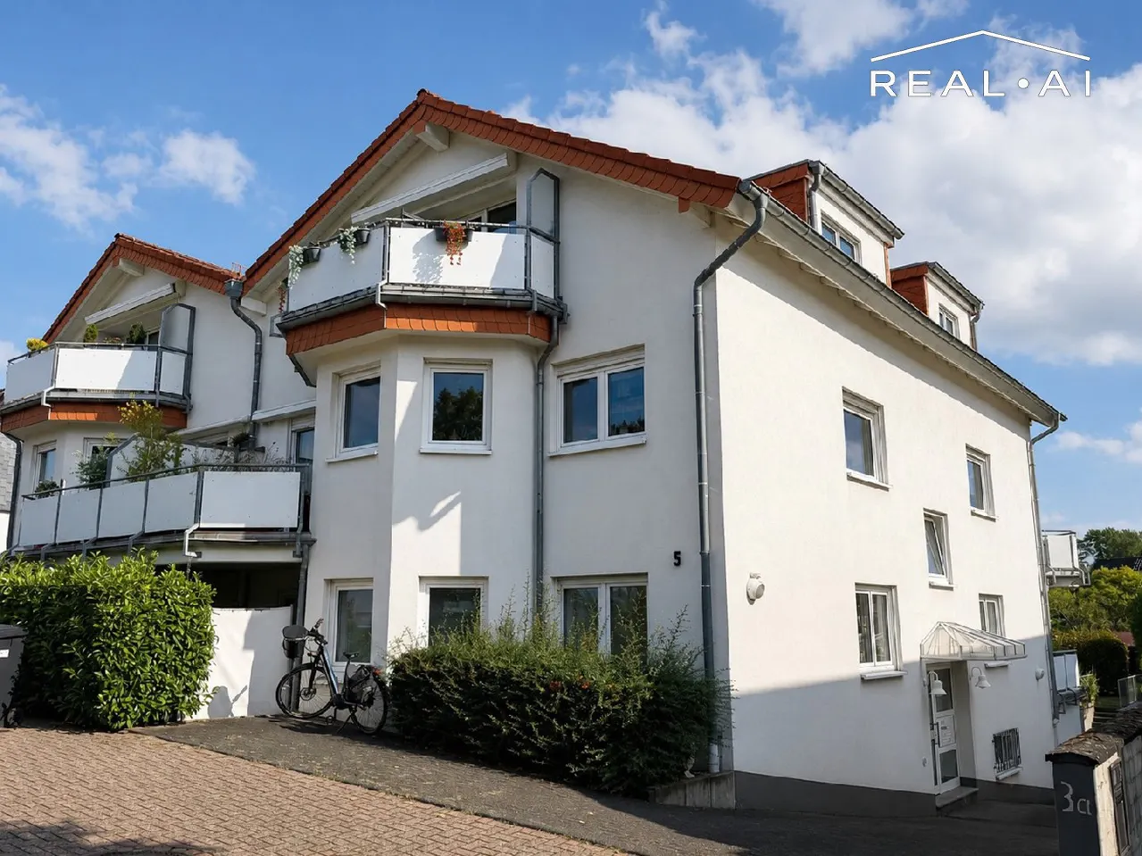 Hausansicht mit KI bearbeitet
