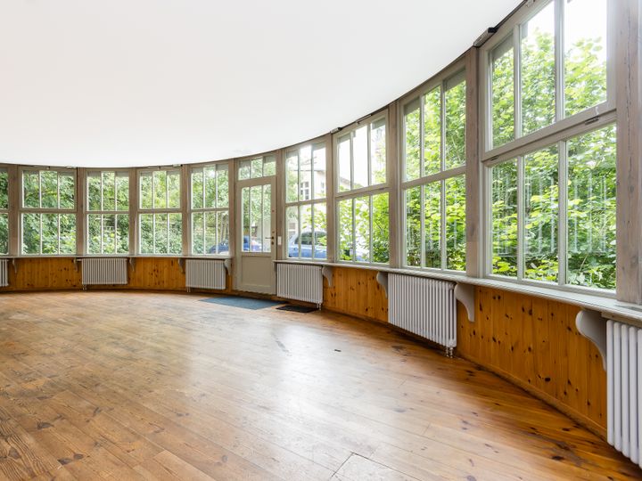 Helles Büro in Berlin Weißensee Zentrum zu vermieten!