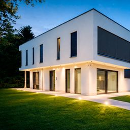 Stilvolle Luxusimmobilie mit Premium-Ausstattung, großer Doppelgarage und großzügigem Raumkonzept!