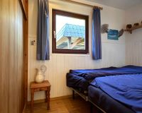 Schlafzimmer mit Einbauschrank