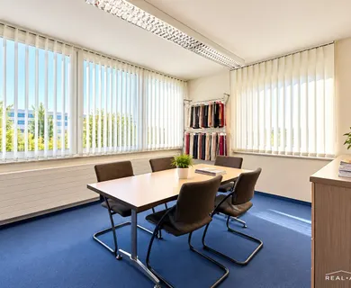 VIELSEITIGE GEWERBEFLÄCHEN MIT BÜRO-, LAGER- UND PRODUKTIONSBEREICHEN IN ZENTRALER LAGE VON KREFELD!