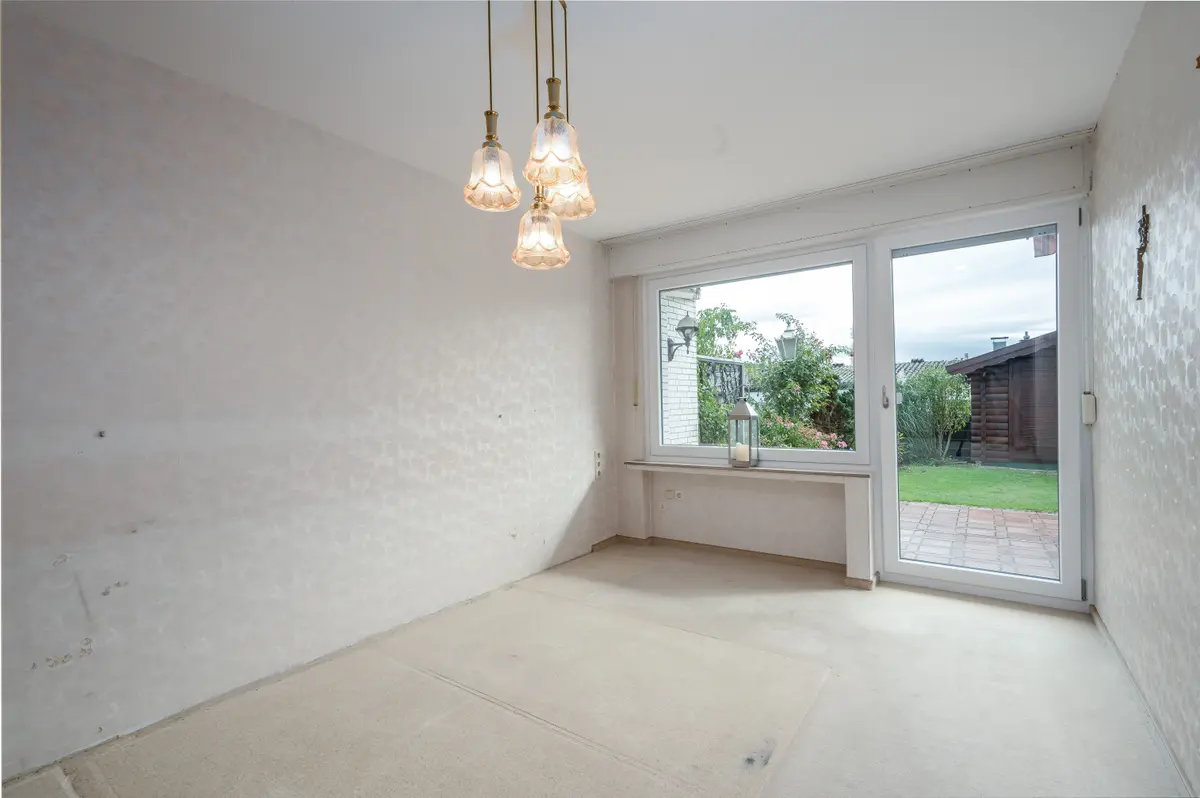 1 Schlafzimmer UG