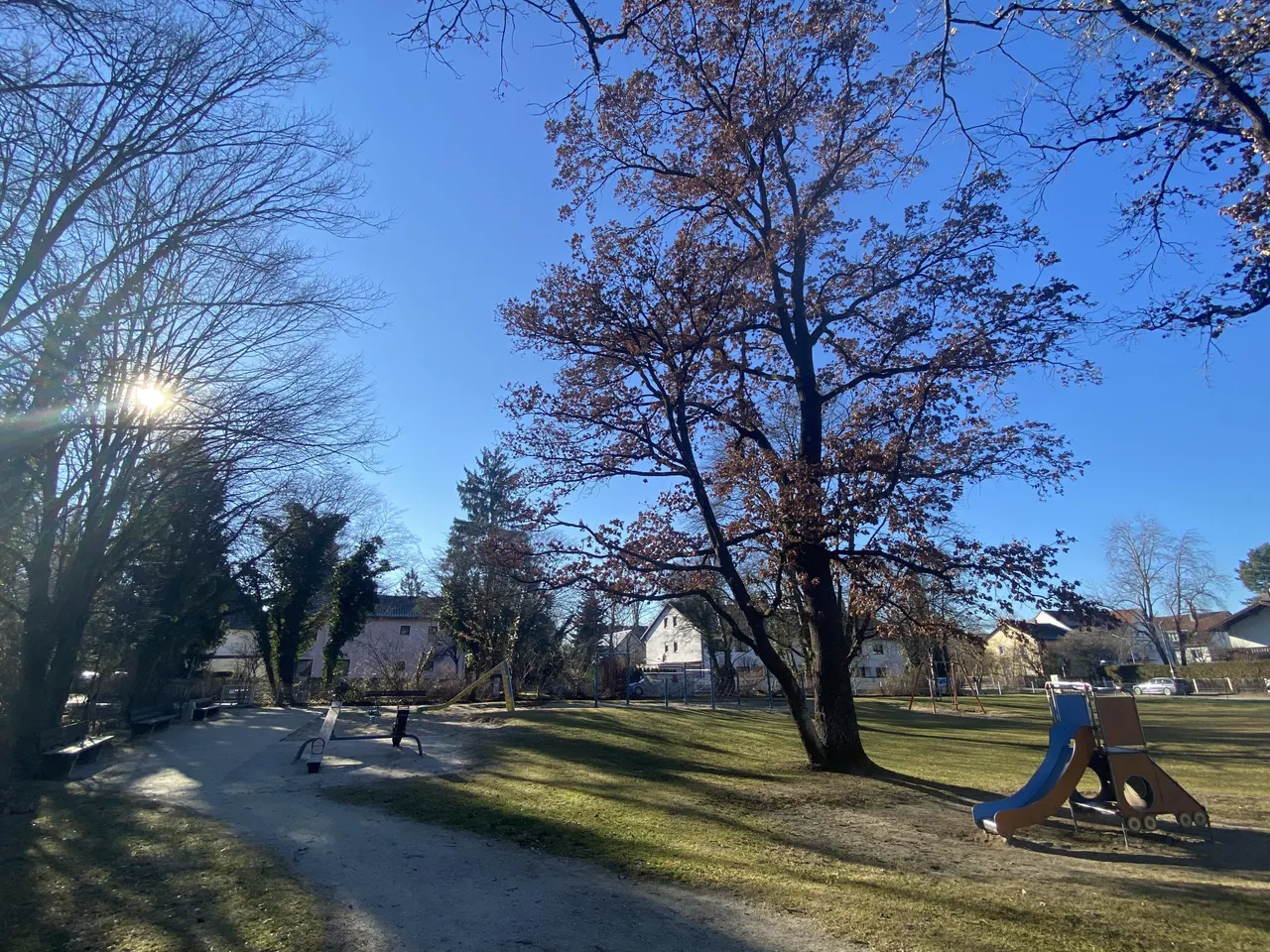 Nahegelegener Spielplatz