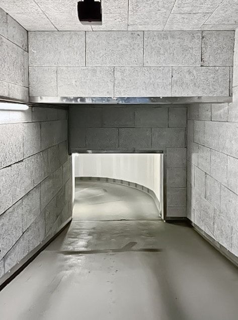 Tiefgaragenabfahrt