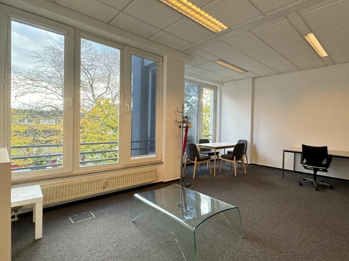 Provisionsfrei & Kompakte Bürofläche !