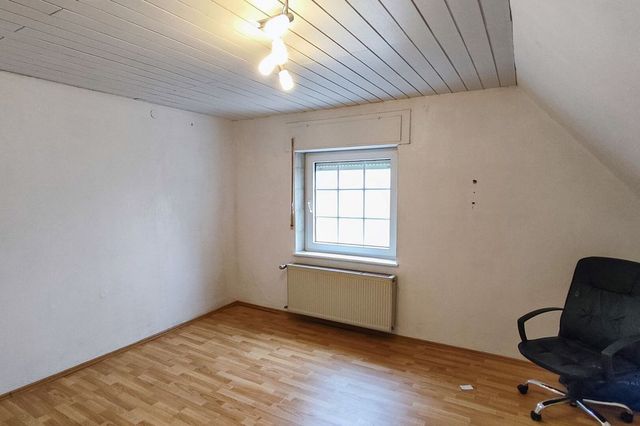 Kinderzimmer/Büro OG