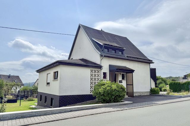 Straßenansicht