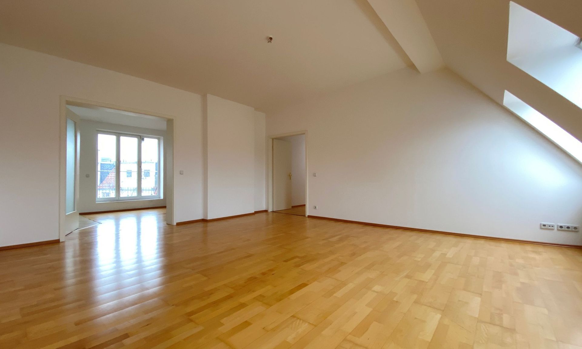 Großzügige 4-Zimmer-Wohnung in Berlin-Friedrichshain
