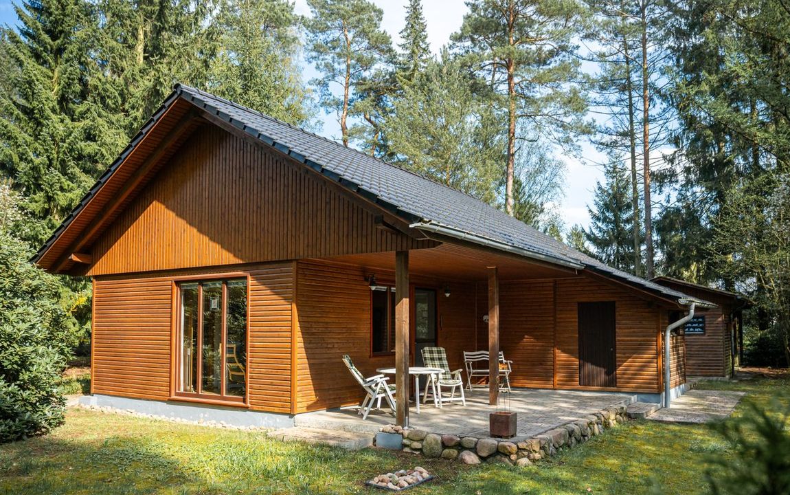Gepflegtes Holzhaus in idyllischer Lage von Himbergen, am Rande der Göhrde