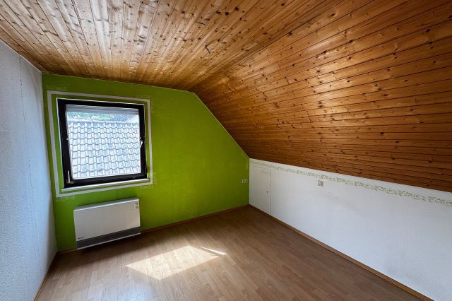 Schlafzimmer DG