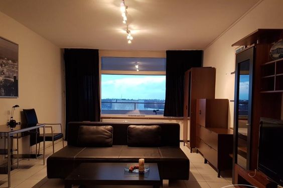 1 Zi.Whg., möbliert, 6. OG, Balkon, Nähe Hauptbahnhof.