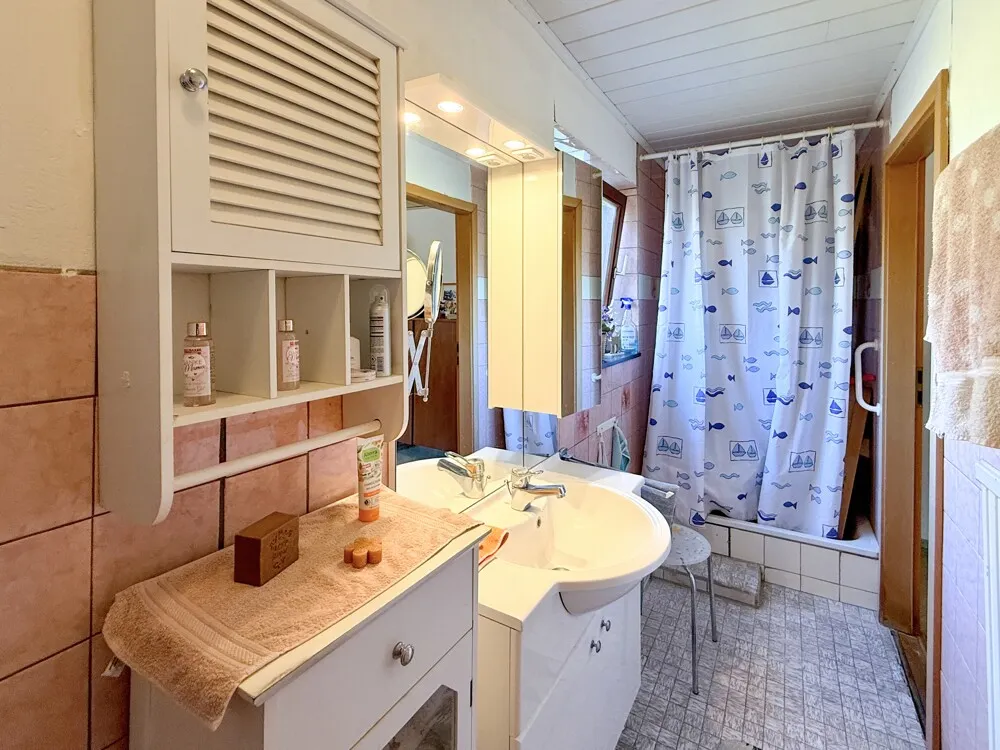 Duschbad im Erdgeschoss