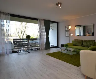 Nah bei Düsseldorf: Vollmöbliertes Apartment – Pool und Sauna im Haus – Erkrath-Unterfeldhaus - Foto 3