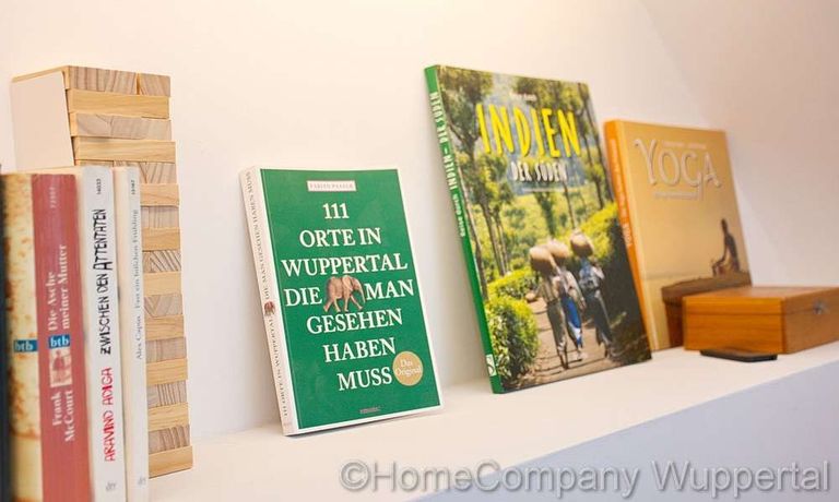 B&uuml;cherregal