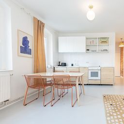 Investieren Sie in Wohnqualität – vollständig möblierte Altbauwohnungen !