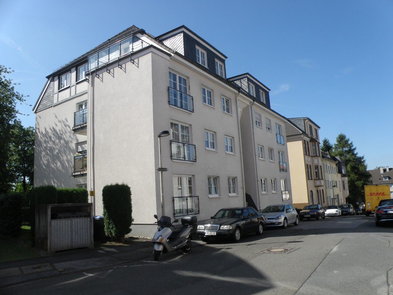 *** Mit dem Aufzug ins Dachgeschoss - Maisonette-Wohnung mit 2 Balkonen.... ****
