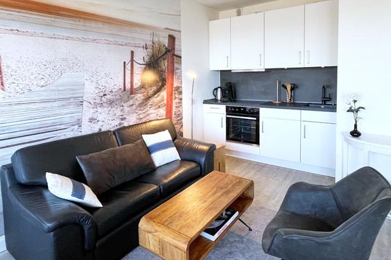 Traumhafter Elbblick – Möblierte 2-Zimmer-Wohnung in Hamburg Altona