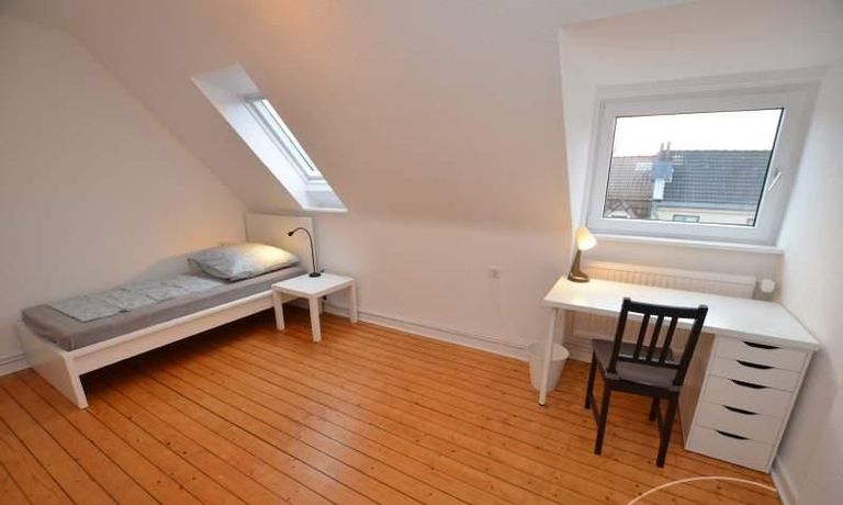 Schlafzimmer 2